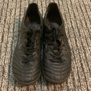 Mizuno Morelia Neo Cleats